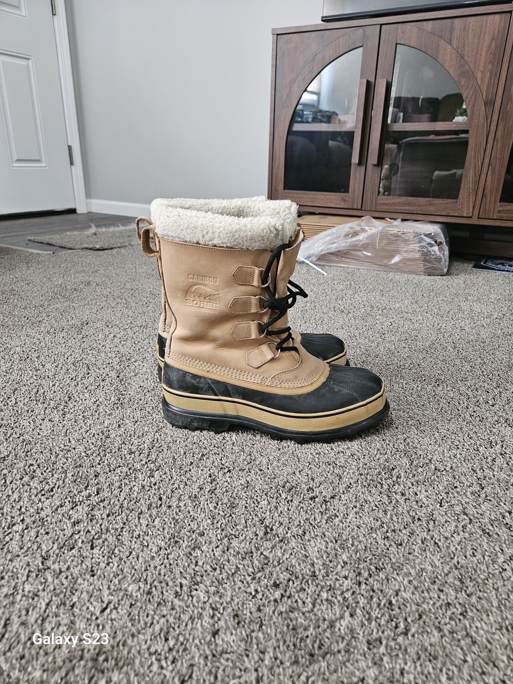 Sorel Caribou Men's Size 9 Waterproof Insulated Winter Snow Boots Removable Felt